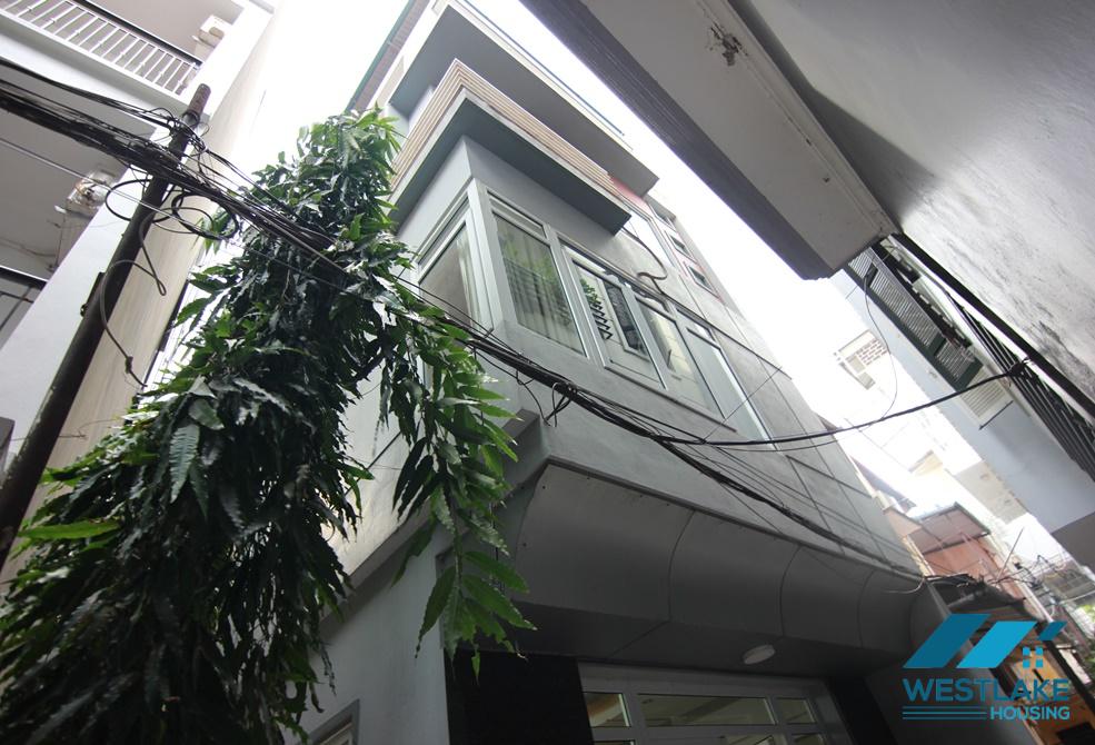 Cho Thuê Nhà 4 Phòng Ngủ Đẹp Và Rộng Sáng Thoáng Tại Tô Ngọc Vân, Tây Hồ, Hà Nội.