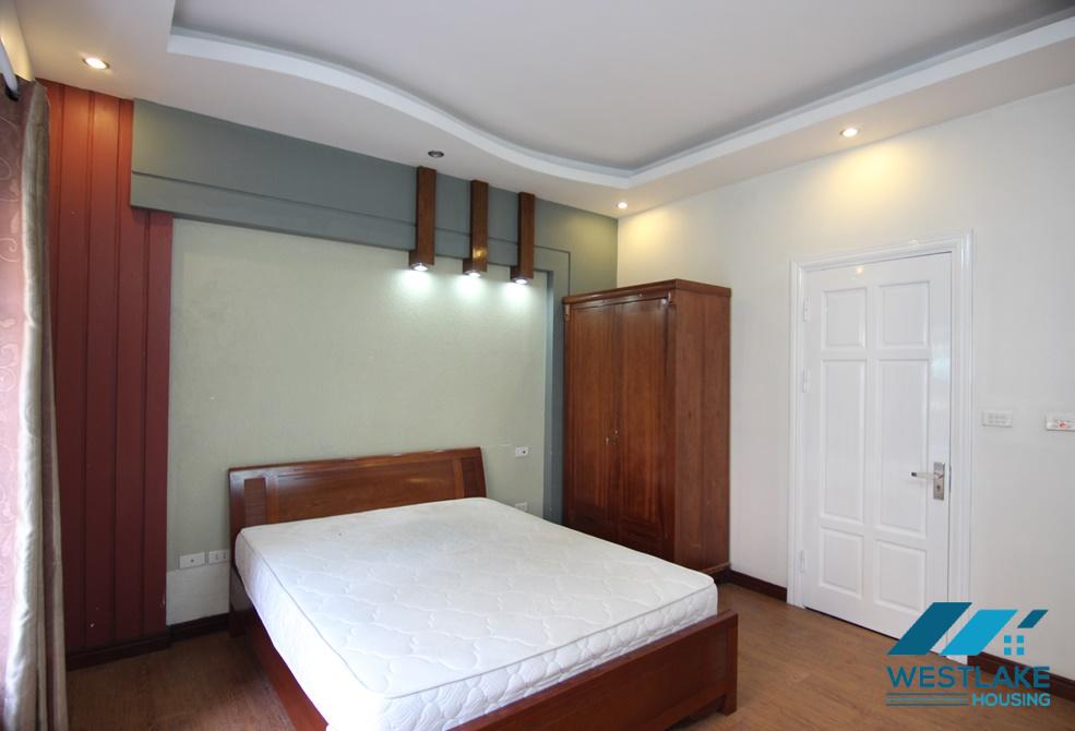 Cho Thuê Nhà 4 Phòng Ngủ Đẹp Và Rộng Sáng Thoáng Tại Tô Ngọc Vân, Tây Hồ, Hà Nội.