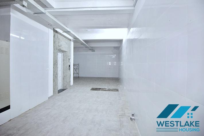 Cho Thuê Nhà Mới Được Cải Tạo Lại Để Làm Văn Phòng Hoặc Nhà Hàng Tại Tây Hồ, Hà Nội. Cho Thuê Nhà Mới Được Cải Tạo Lại Để Làm Văn Phòng Hoặc Nhà Hàng Tại Tây Hồ, Hà Nội.