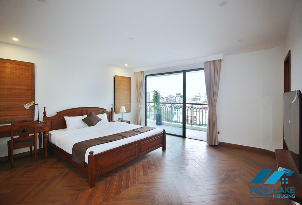 A brand new lake view 3 bedroom apartment for rent in Xuan Dieu, Tay Ho, Ha Noi