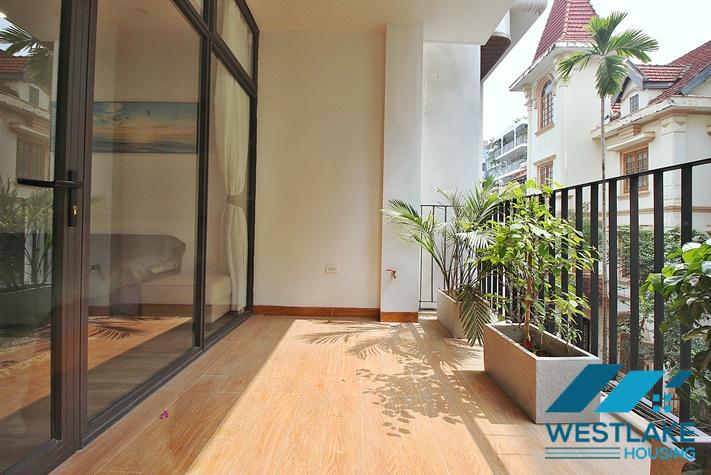 Cho Thuê Căn Hộ 2 Phòng Ngủ Mới Đẹp, Hiện Đại, Ban Công Rông Thoáng Mát Tại Tô Ngọc Vân, Tây Hồ, Hà Nội