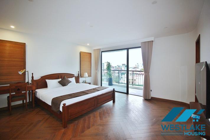 Cho Thuê Căn Hộ 3 Phòng Ngủ Ban Công Rộng View Hồ Thoáng Mát, Hoàn Toàn Mới Tại Xuân Diệu, Tây Hồ, Hà Nội. Cho Thuê Căn Hộ 3 Phòng Ngủ Ban Công Rộng View Hồ Thoáng Mát, Hoàn Toàn Mới Tại Xuân Diệu, Tây Hồ, Hà Nội.