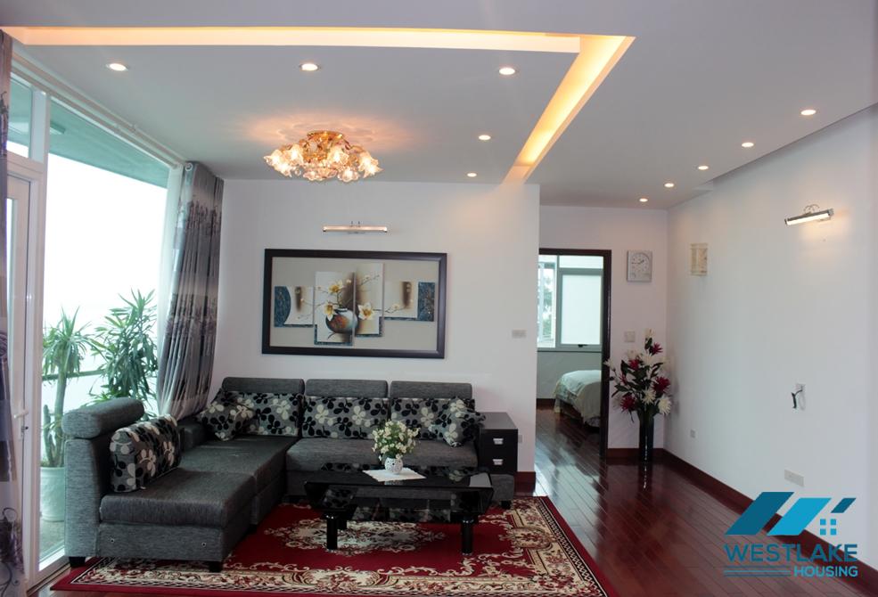 Nice lake view apartment for lease in Tay Ho ward, Hanoi