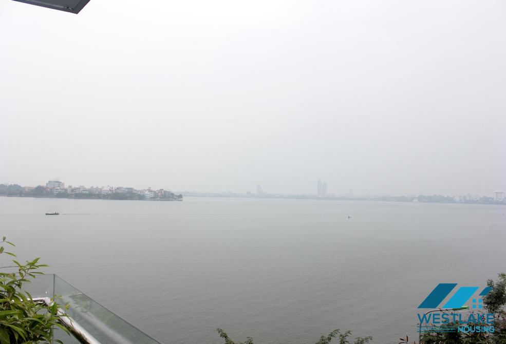 Nice lake view apartment for lease in Tay Ho ward, Hanoi