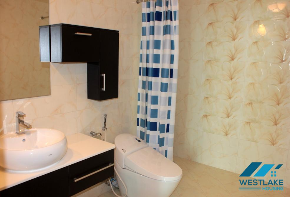 Lake view 2 bedrooms apartment for lease in Tay Ho ward, Hanoi