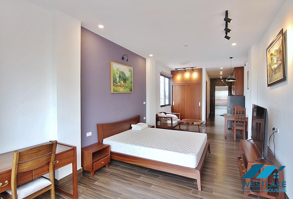 Cho Thuê Căn Hộ Studio Mới  Đep và Sáng Thoáng Tại Trịnh Công Sơn, Tây Hồ, Hà Nội.