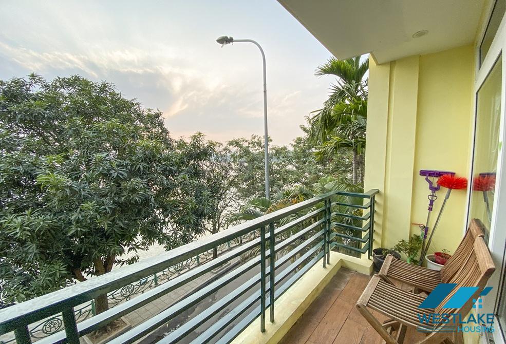 Nice design 02 bedrooms apartment with lake view for rent in Tu Hoa, Tay Ho, Ha Noi