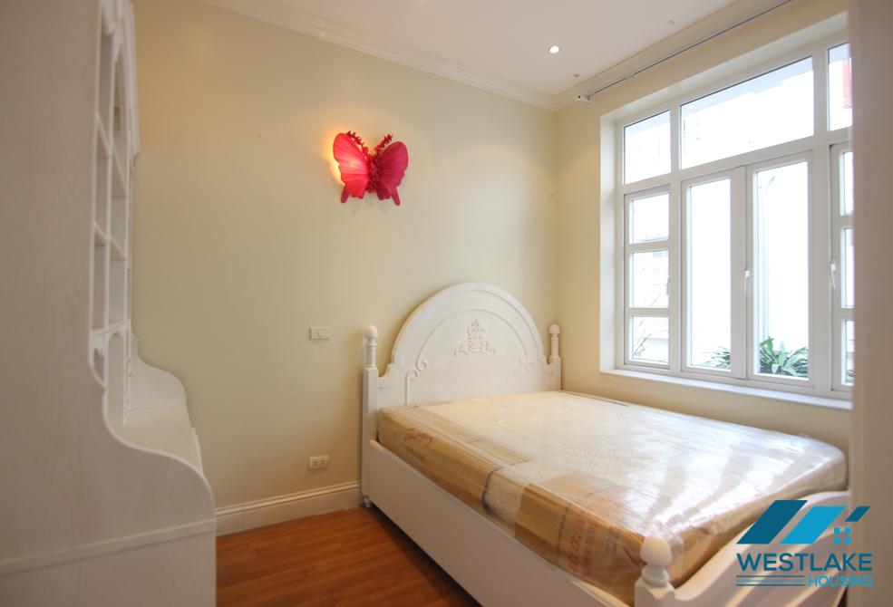 Cho thuê biệt thự xinh xắn mới tân trang tại khu T, Ciputra Tây Hồ – Đầy đủ nội thất Cho thuê biệt thự xinh xắn mới tân trang tại khu T, Ciputra Tây Hồ – Đầy đủ nội thất