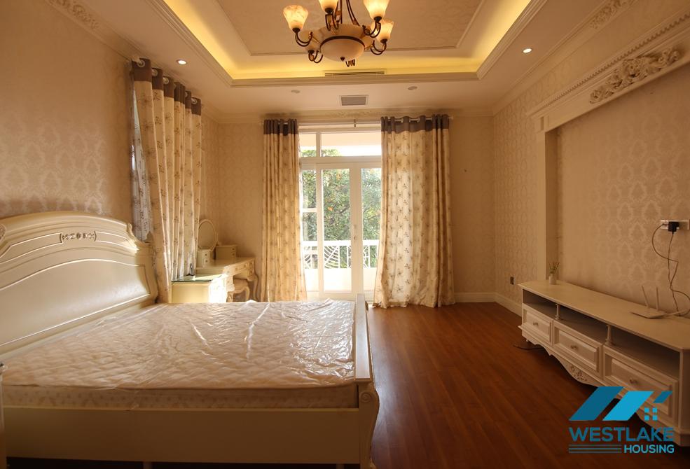 Cho thuê biệt thự xinh xắn mới tân trang tại khu T, Ciputra Tây Hồ – Đầy đủ nội thất Cho thuê biệt thự xinh xắn mới tân trang tại khu T, Ciputra Tây Hồ – Đầy đủ nội thất