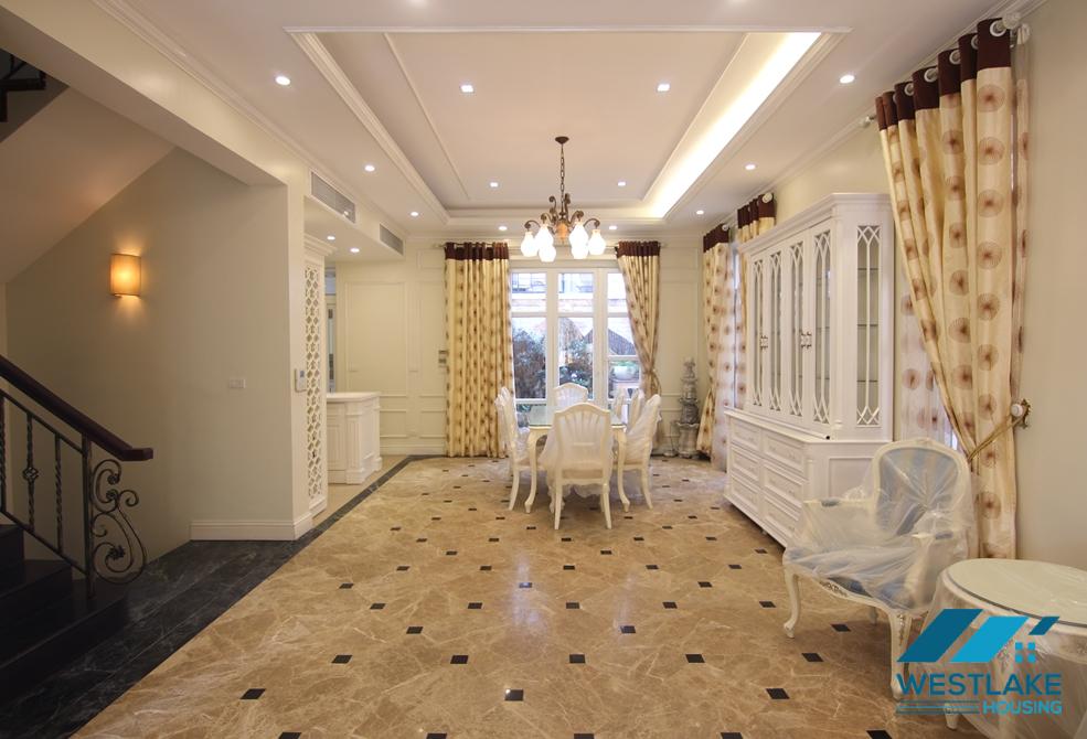 Cho thuê biệt thự xinh xắn mới tân trang tại khu T, Ciputra Tây Hồ – Đầy đủ nội thất