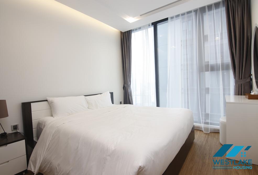 A modern 1 bedroom apartment for rent in Vinhome Metropolis, Ba Dinh, Ha Noi
