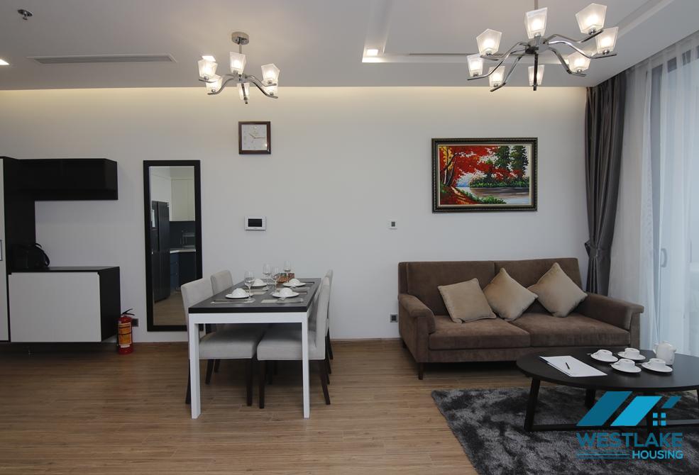 A bright and new apartment for rent in Vinhome Metropolis, Lieu Giai st, Ba Dinh, Ha Noi