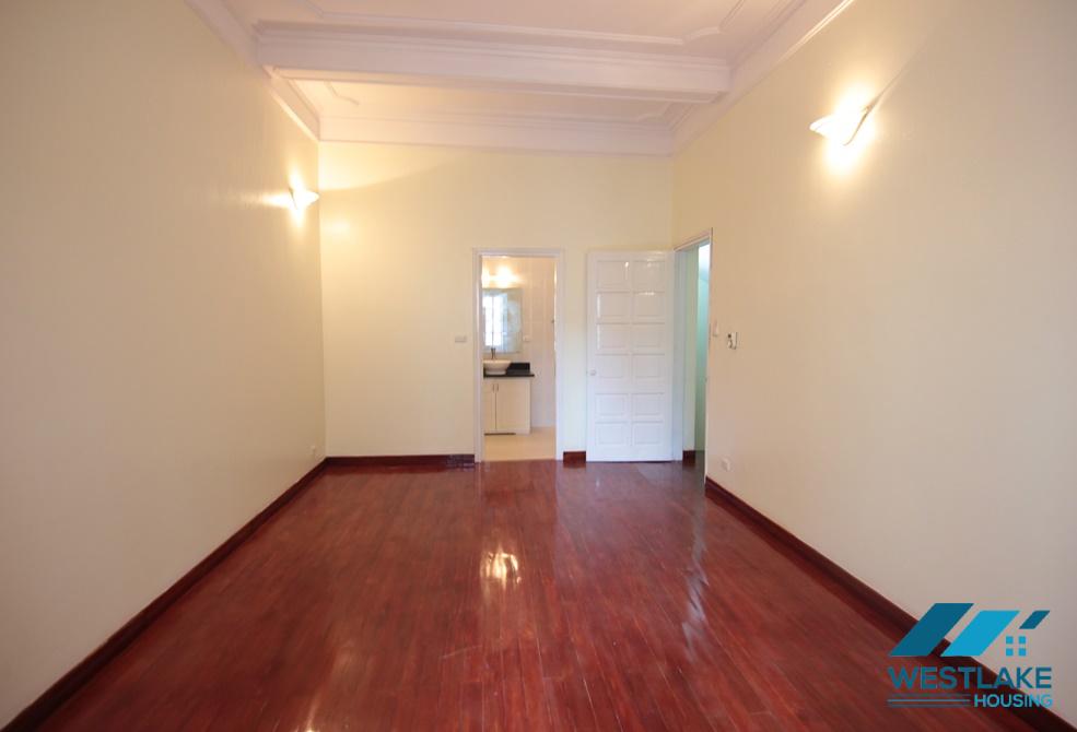 Lovely house with big yard for rent in Tay Ho, Ha Noi Lovely house with big yard for rent in Tay Ho, Ha Noi