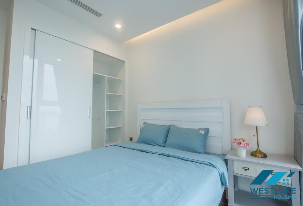 A charming 2 bedroom apartment for rent in Vinhomes Metropolis, Ba Dinh, Ha Noi
