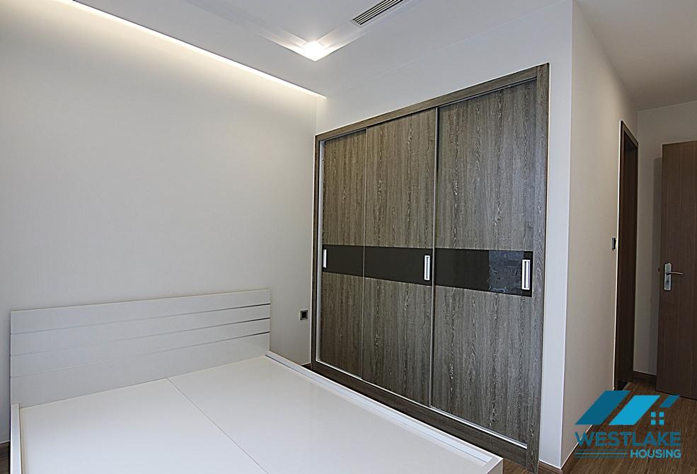 A delicate 2 bedroom apartment for rent in Vinhome Metropolis