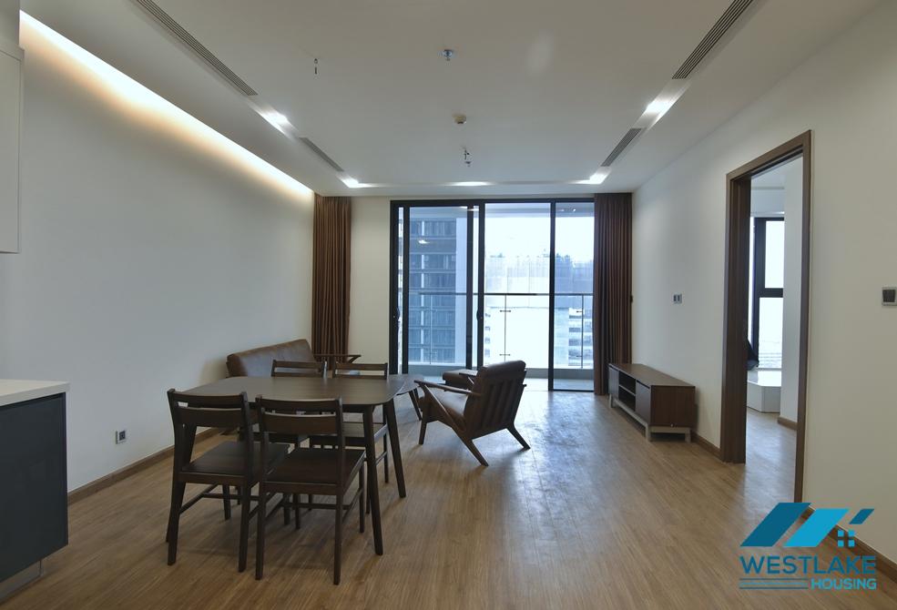 A delicate 2 bedroom apartment for rent in Vinhome Metropolis