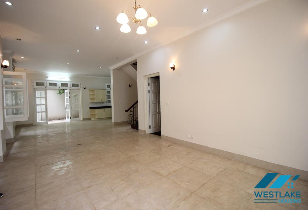 Cho thuê biệt thự đẹp tại khu T, khu đô thị Ciputra Hanoi International City. Cho thuê biệt thự đẹp tại khu T, khu đô thị Ciputra Hanoi International City.