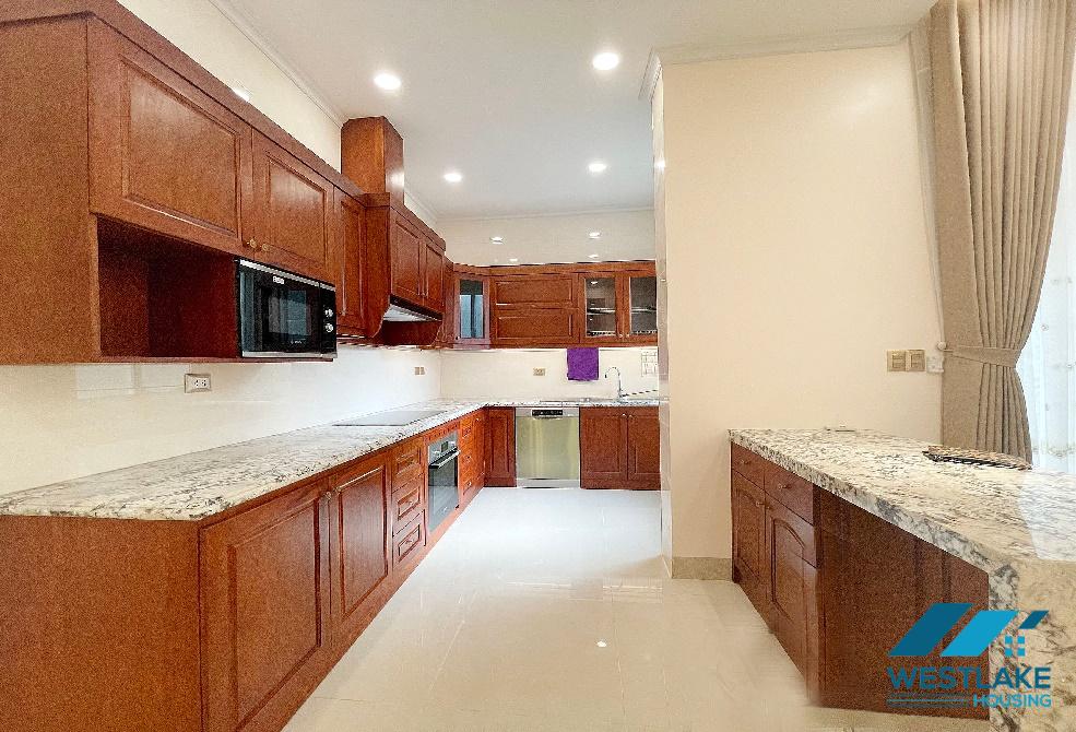 Biệt thự 4 phòng ngủ sang trọng tại Ciputra, Tây Hồ Biệt thự 4 phòng ngủ sang trọng tại Ciputra, Tây Hồ