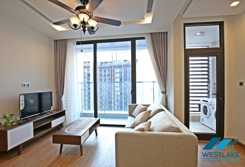 Good quality 2 bedrooms apartment for rent in Metropolis Lieu Giai, Ba Dinh