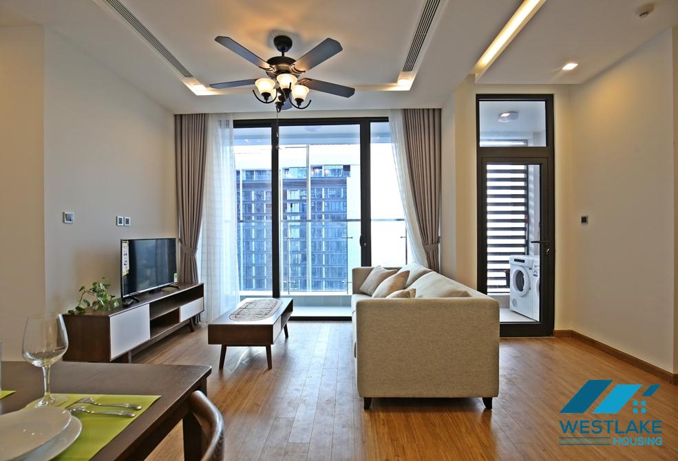 Good quality 2 bedrooms apartment for rent in Metropolis Lieu Giai, Ba Dinh