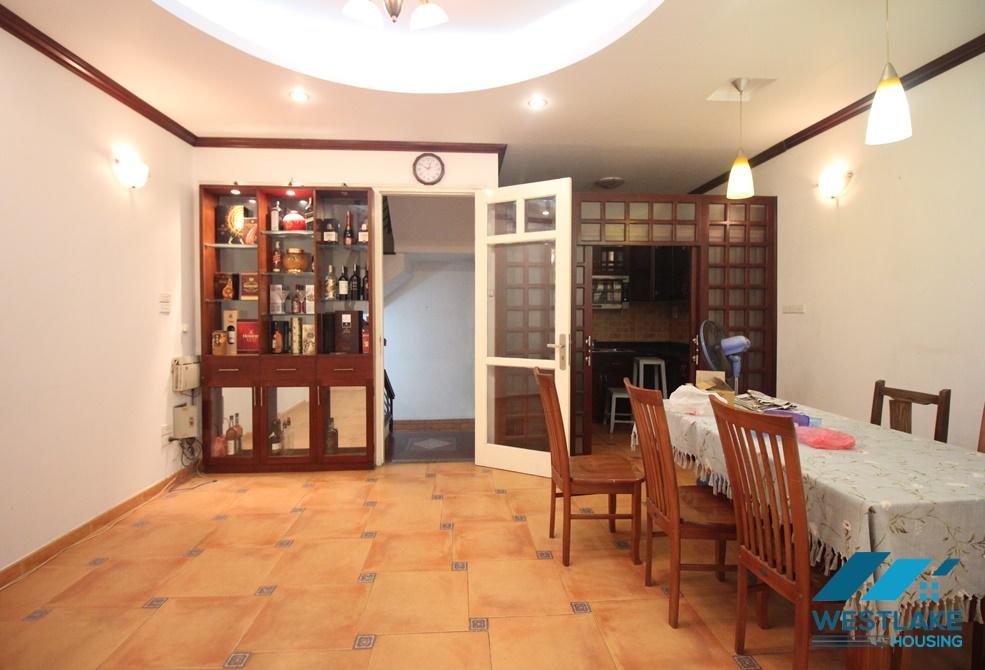 A comfortable house for lease in Tay Ho, Ha Noi A comfortable house for lease in Tay Ho, Ha Noi