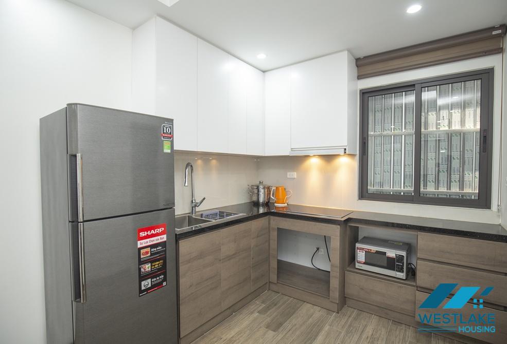 A modern 02 bedroom apartment for rent in Tay Ho street, Ha Noi