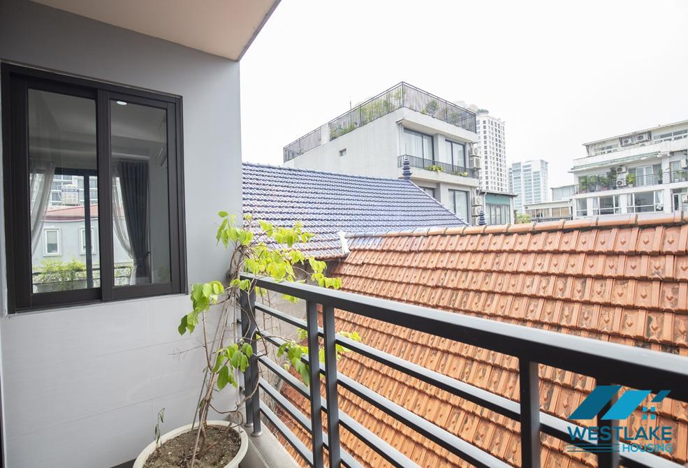 A modern 02 bedroom apartment for rent in Tay Ho street, Ha Noi