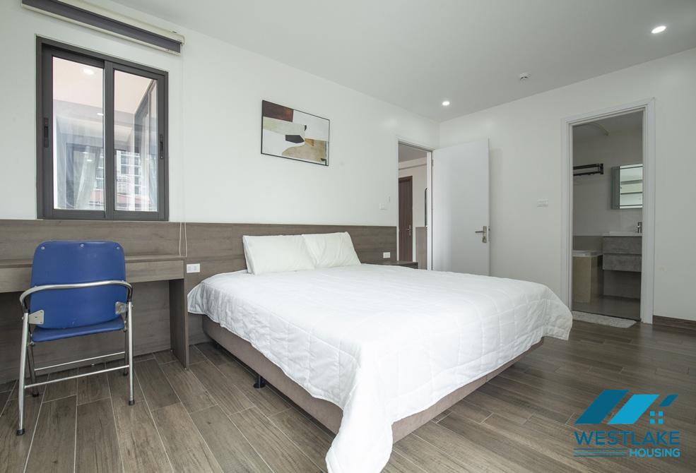 A modern 02 bedroom apartment for rent in Tay Ho street, Ha Noi