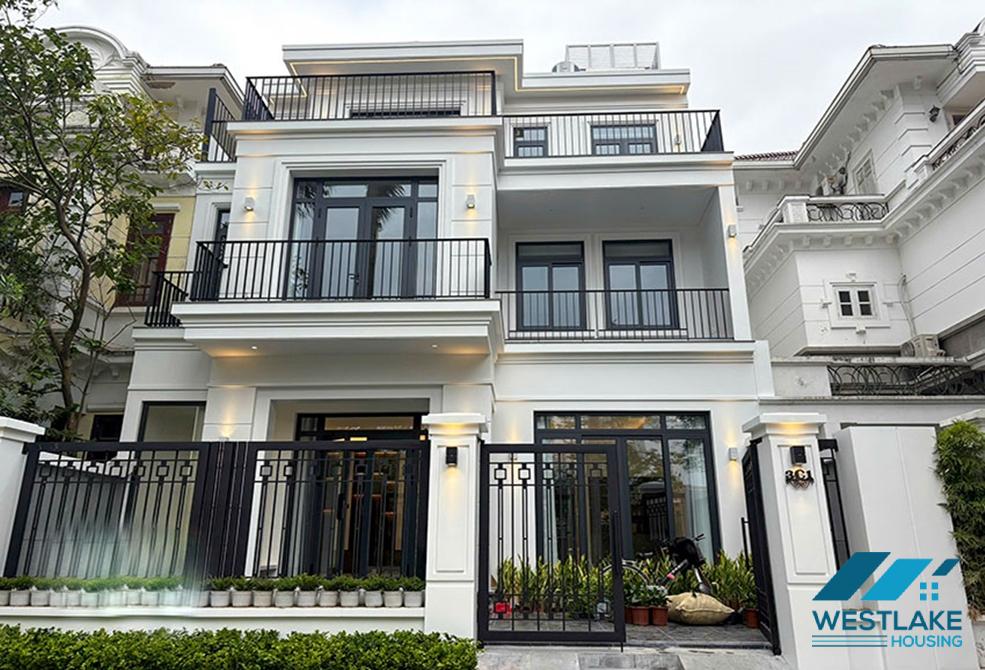 Renovated morden villa with elevator for rent in Ciputra, Tay Ho, Ha Noi