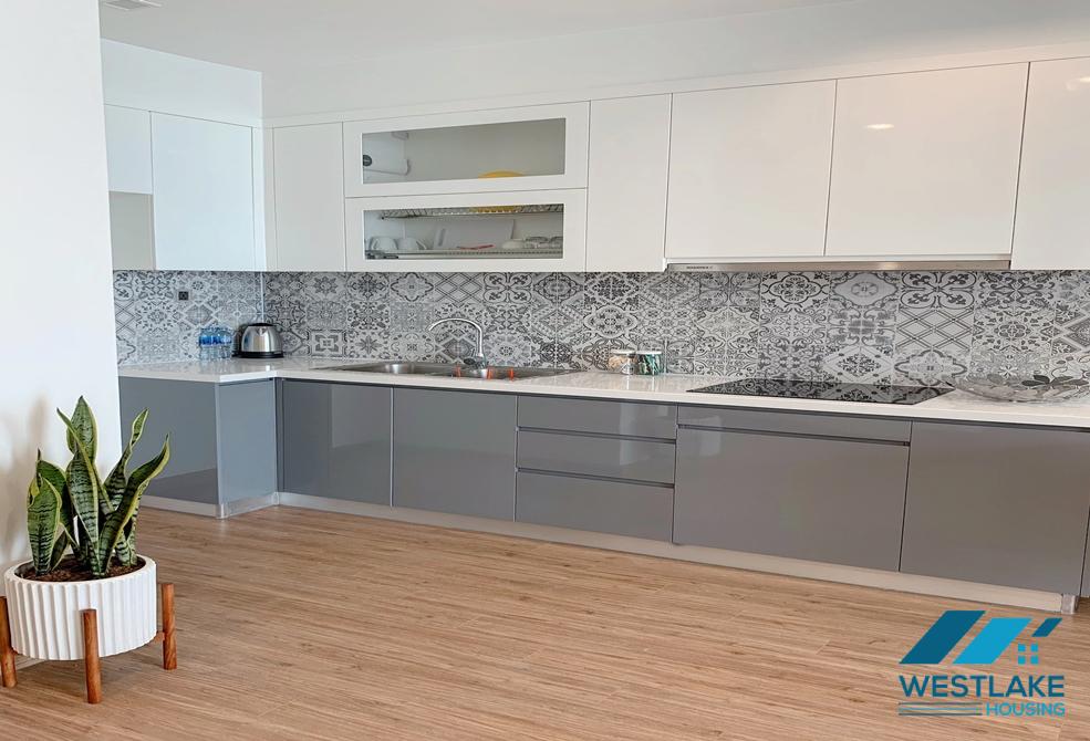 A stylish 2 bedroom apartment for rent in Vinhomes Metropolis, Ba Dinh, Ha Noi