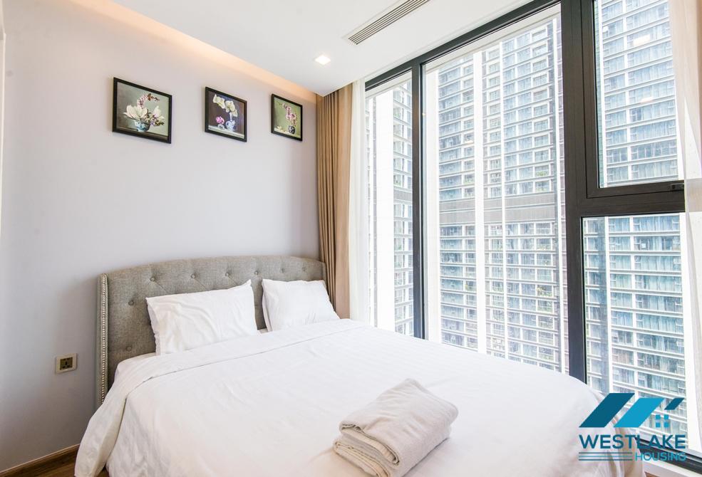 Beautiful bright 2-bedroom apartment in Vinhomes Metropolis, Ba Dinh Beautiful bright 2-bedroom apartment in Vinhomes Metropolis, Ba Dinh