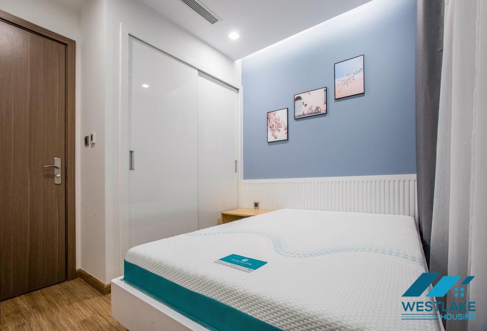 A delightful 2 bedroom apartment for rent in Vinhomes Metropolis, Lieu Giai, Ba Dinh