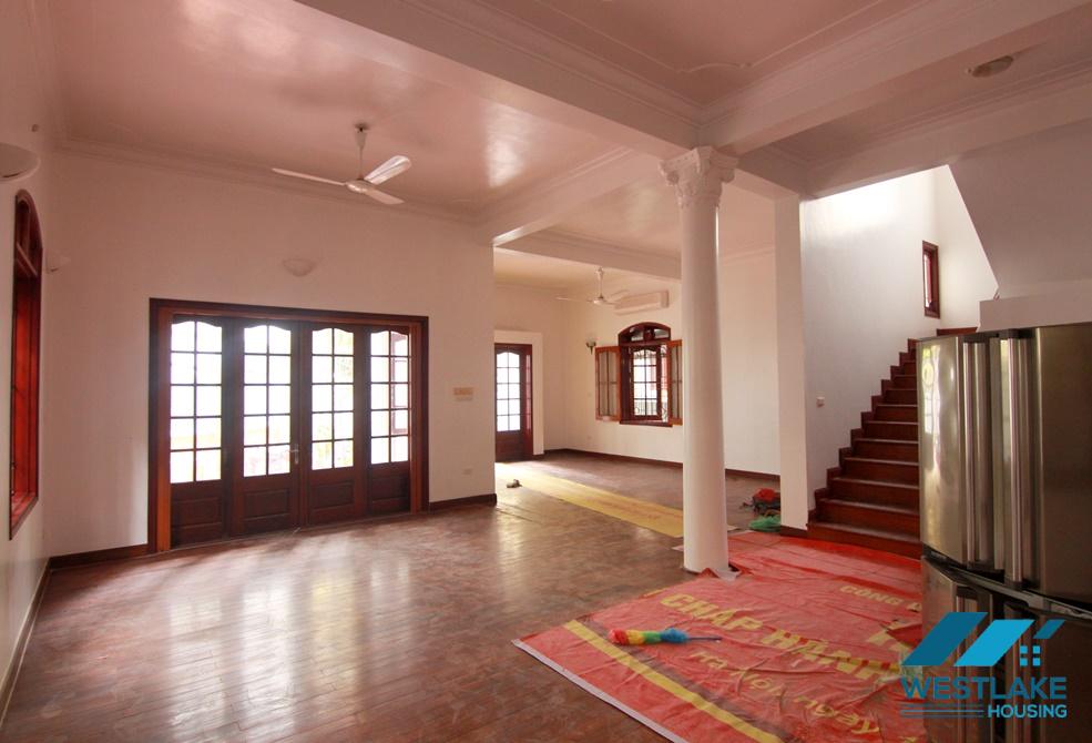 An unfurnished villa with yard for rent in To Ngoc Van, Tay Ho