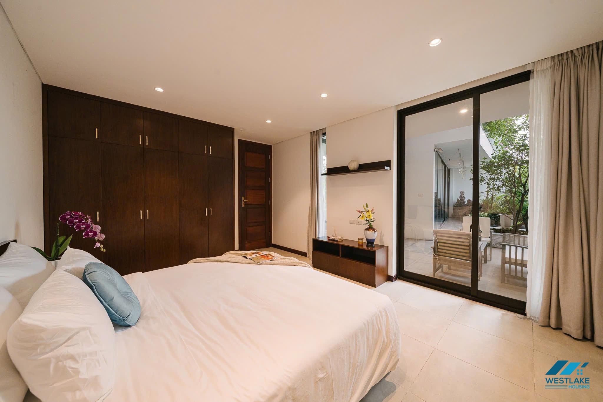 A beautiful 02 bedrooms apartment with lake view and large balcony for rent in Tay Ho, Ha Noi A beautiful 02 bedrooms apartment with lake view and large balcony for rent in Tay Ho, Ha Noi