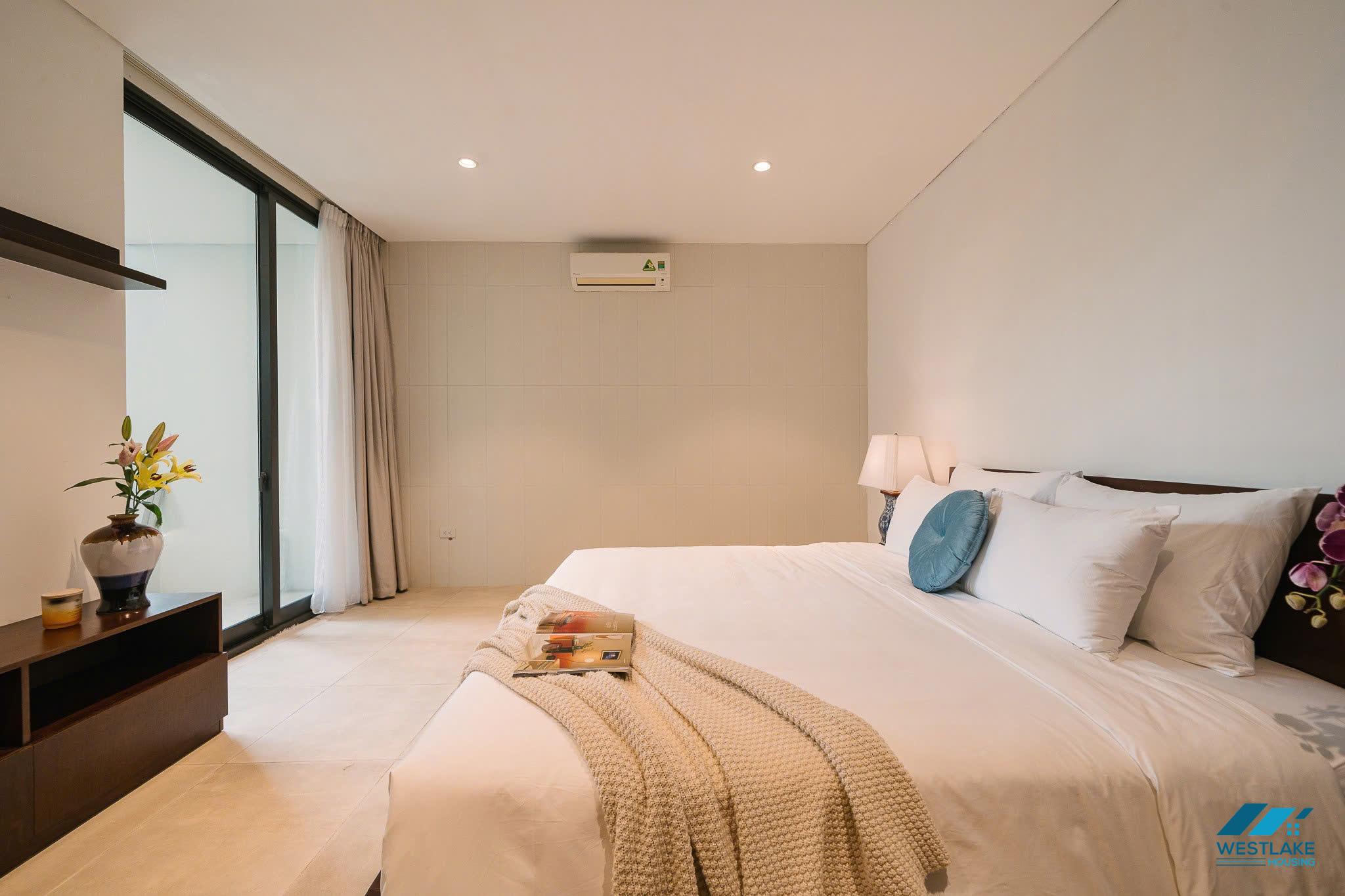 A beautiful 02 bedrooms apartment with lake view and large balcony for rent in Tay Ho, Ha Noi A beautiful 02 bedrooms apartment with lake view and large balcony for rent in Tay Ho, Ha Noi