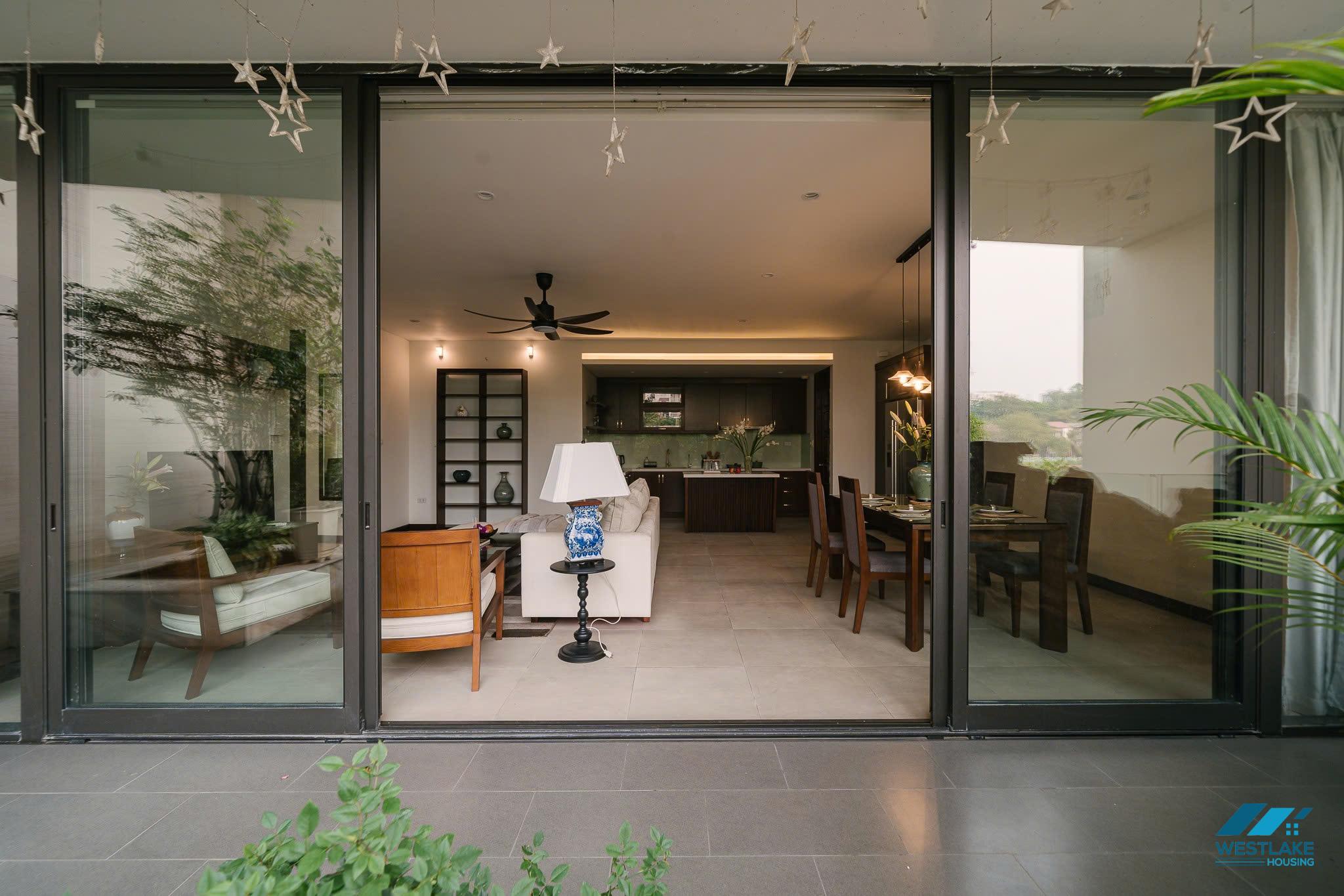 A beautiful 02 bedrooms apartment with lake view and large balcony for rent in Tay Ho, Ha Noi A beautiful 02 bedrooms apartment with lake view and large balcony for rent in Tay Ho, Ha Noi