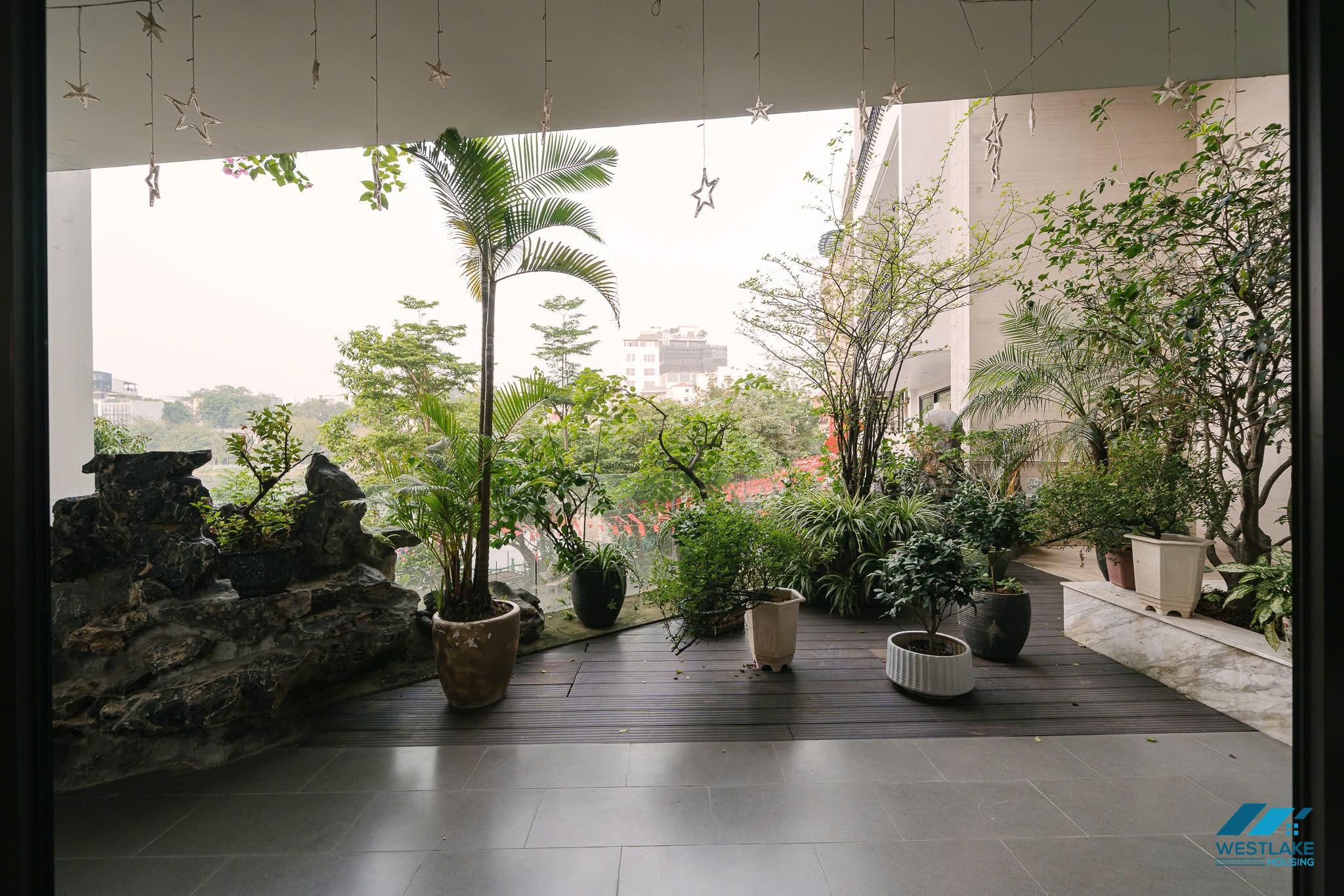 A beautiful 02 bedrooms apartment with lake view and large balcony for rent in Tay Ho, Ha Noi A beautiful 02 bedrooms apartment with lake view and large balcony for rent in Tay Ho, Ha Noi