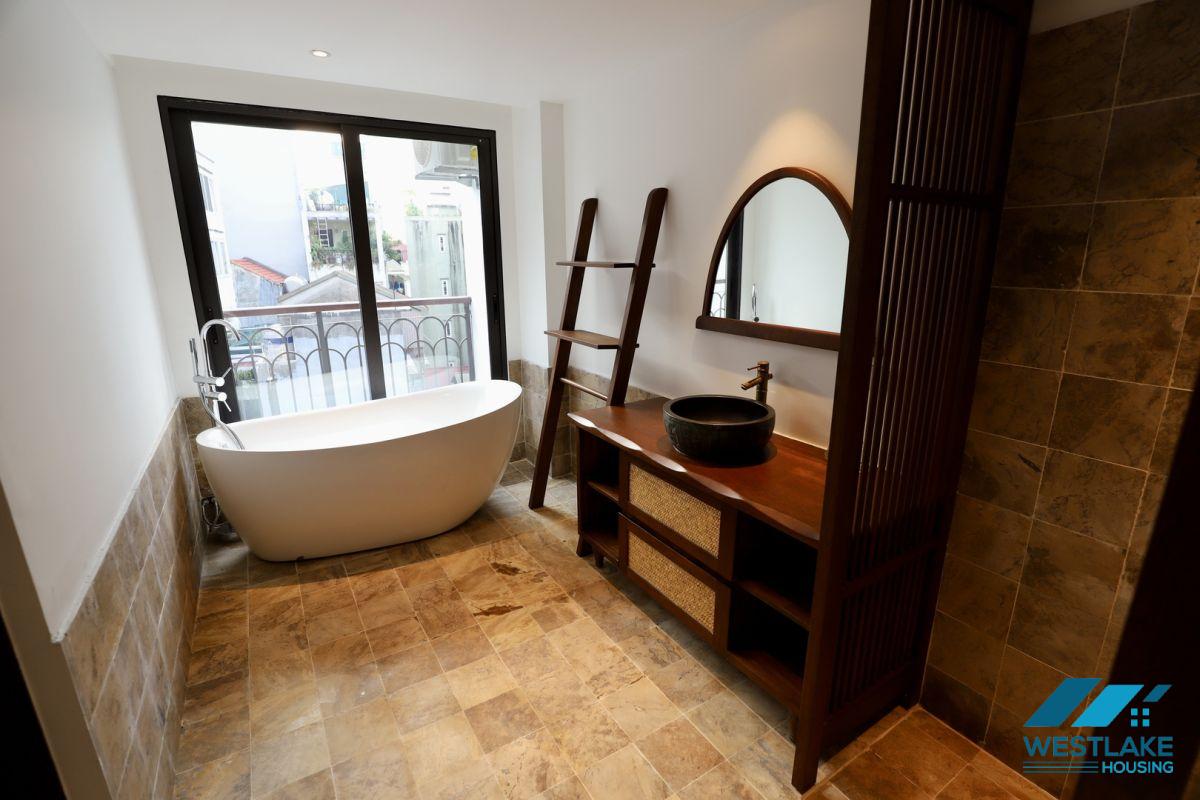 Good quality and lake view, three bedrooms apartment for rent in Truc Bach area, Ha Noi Good quality and lake view, three bedrooms apartment for rent in Truc Bach area, Ha Noi
