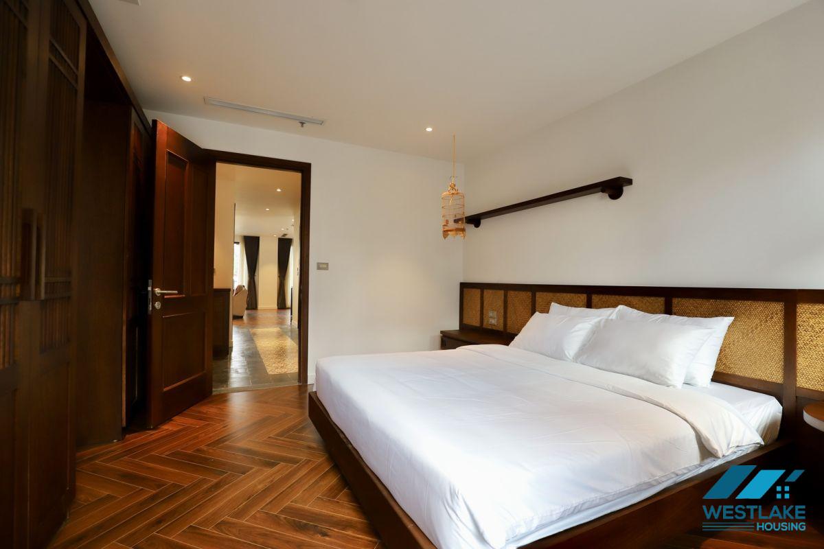 Good quality and lake view, three bedrooms apartment for rent in Truc Bach area, Ha Noi Good quality and lake view, three bedrooms apartment for rent in Truc Bach area, Ha Noi