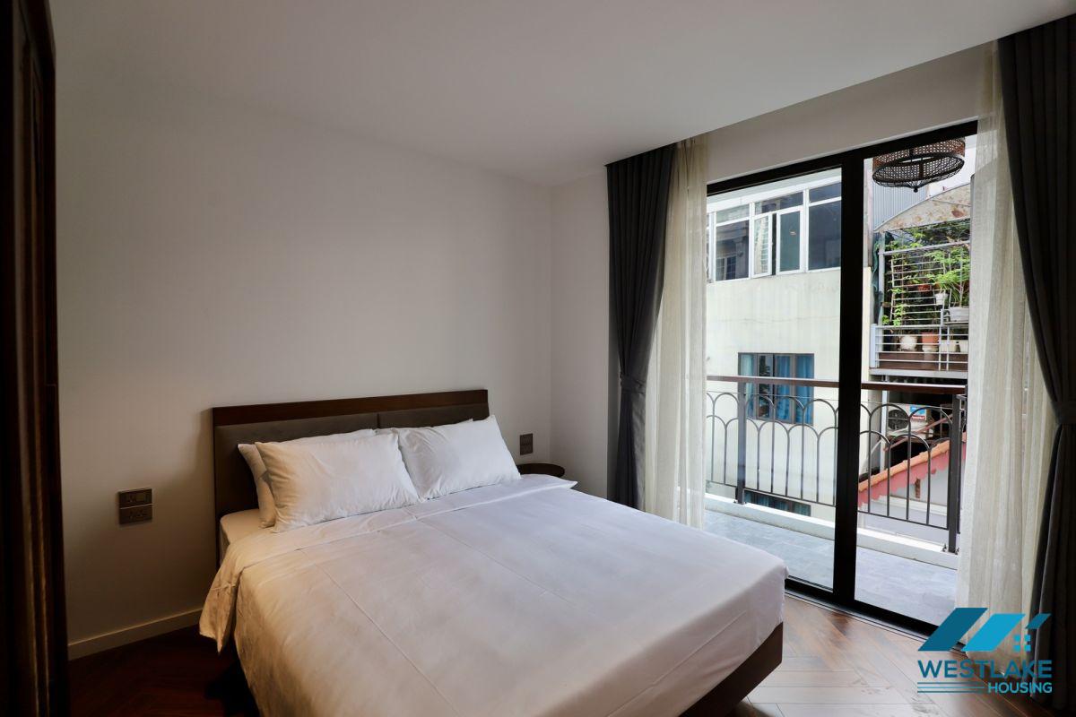 Good quality and lake view, three bedrooms apartment for rent in Truc Bach area, Ha Noi Good quality and lake view, three bedrooms apartment for rent in Truc Bach area, Ha Noi