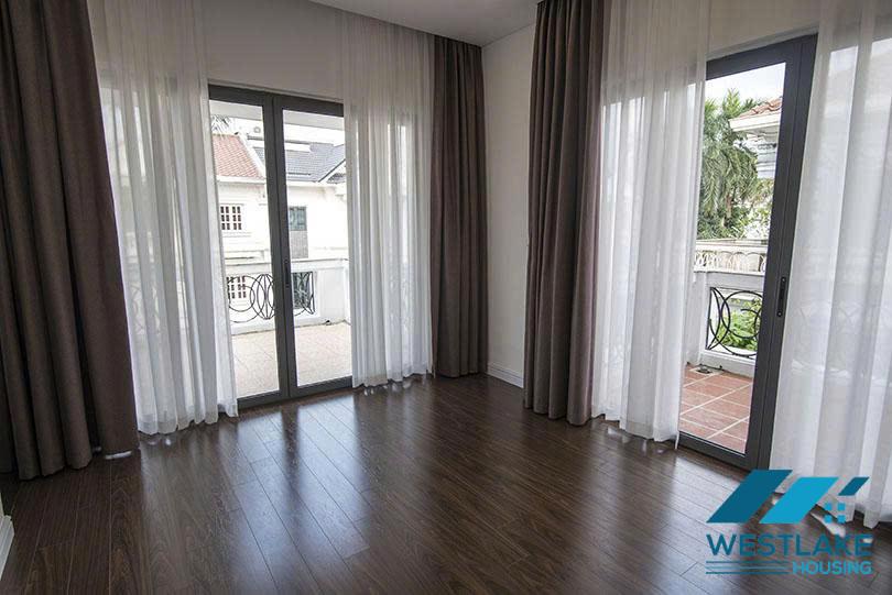 Spacious 4 Bedrooms Villa for Rent in Ciputra C4 Block Near UNIS school Spacious 4 Bedrooms Villa for Rent in Ciputra C4 Block Near UNIS school