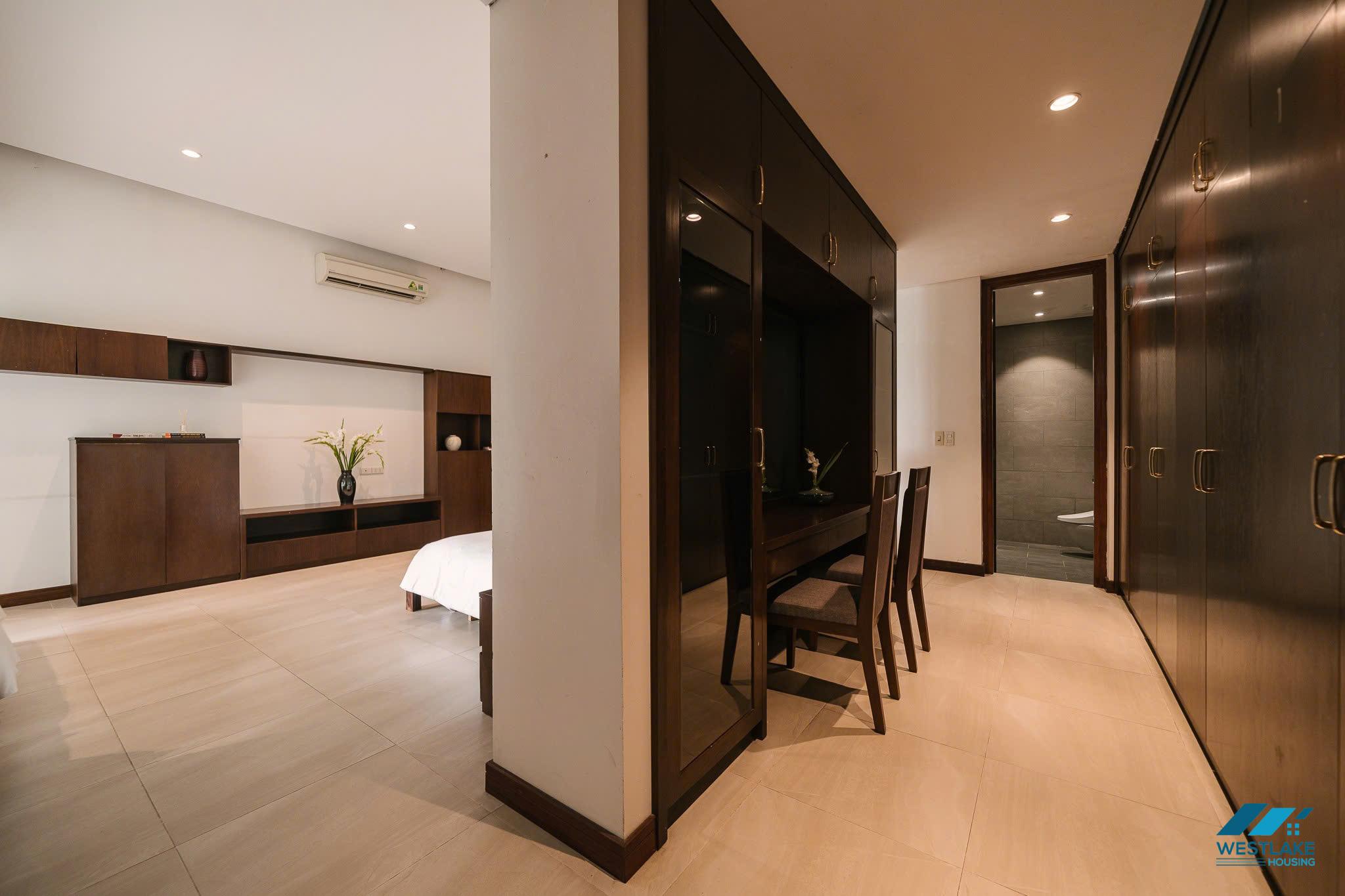 Lake view 2 bedrooms apartment for rent in Vu Mien area, Tay Ho, Ha Noi