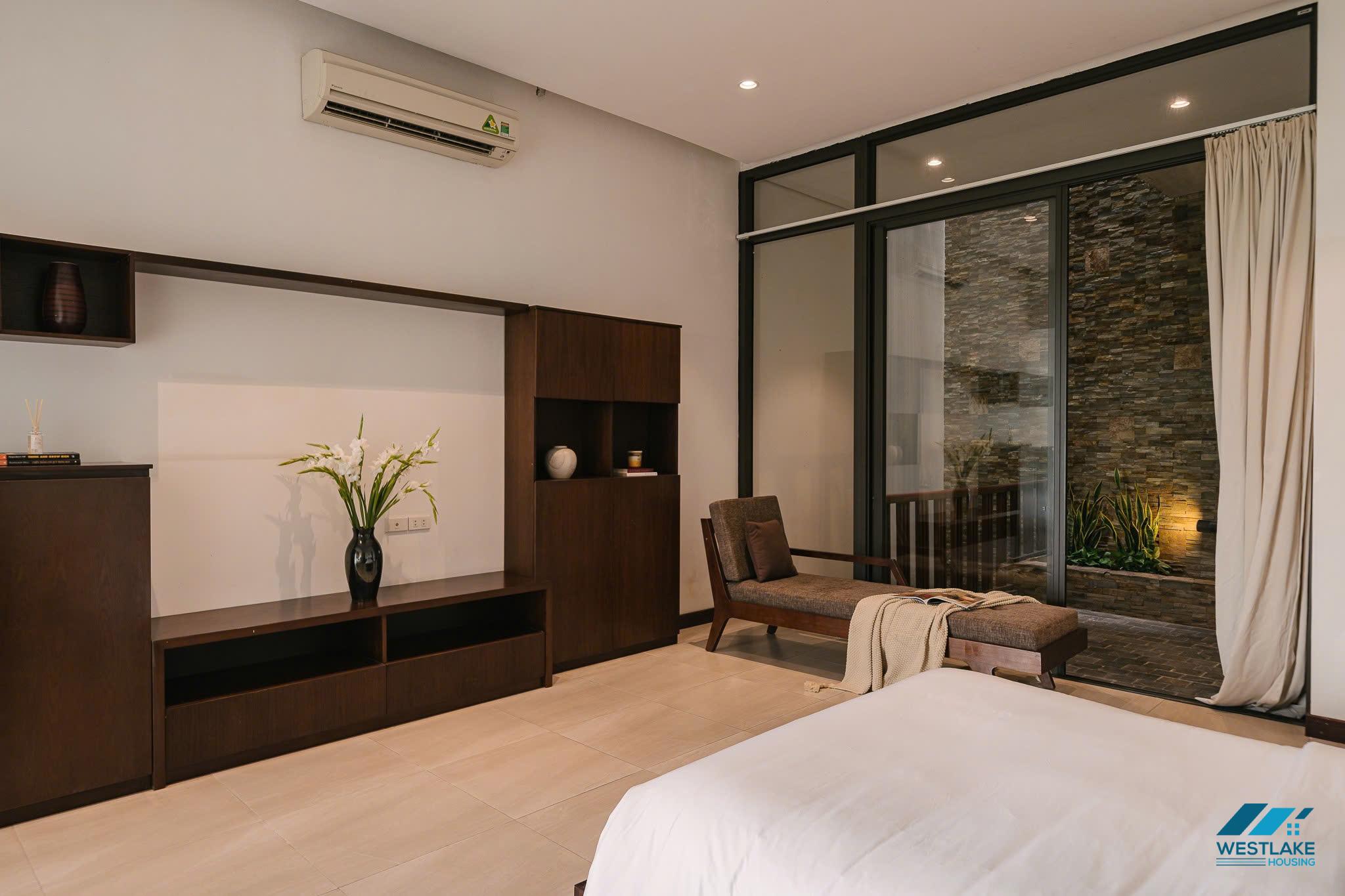 Lake view 2 bedrooms apartment for rent in Vu Mien area, Tay Ho, Ha Noi