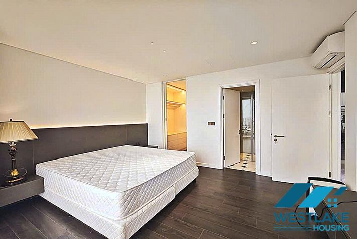 High floor and morden 3 bedrooms apartment for rent in To Ngoc Van st, Tay Ho, Ha Noi