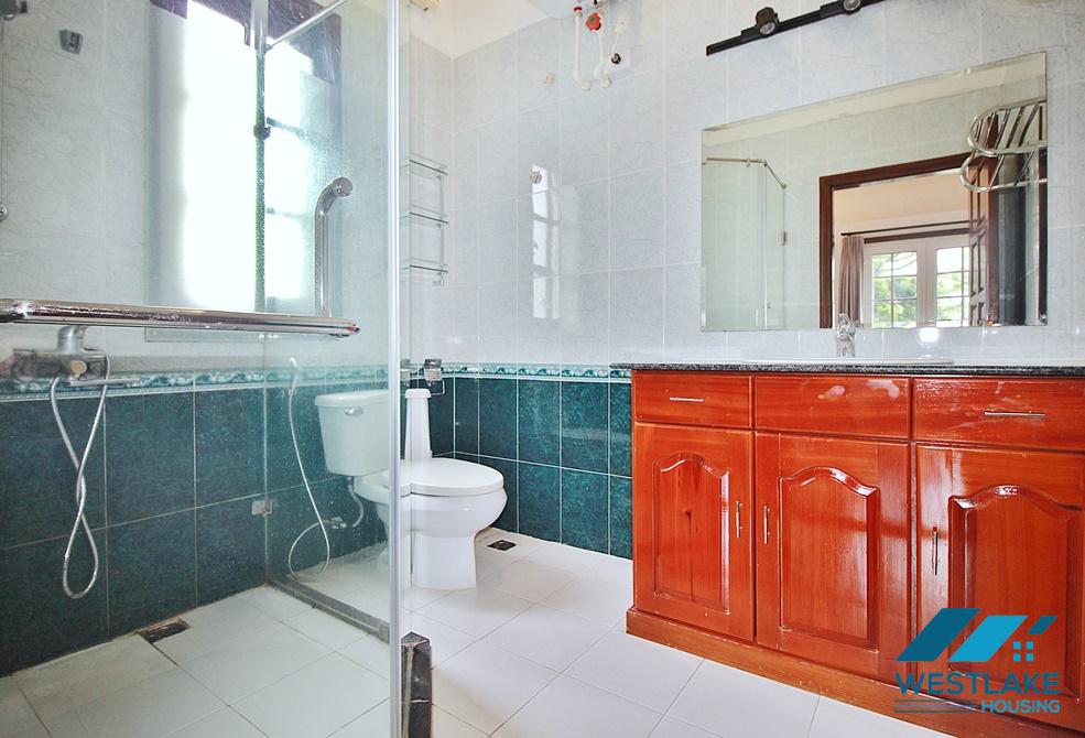 Five bedrooms with out-door pool for rent in Tay Ho, Ha Noi Five bedrooms with out-door pool for rent in Tay Ho, Ha Noi
