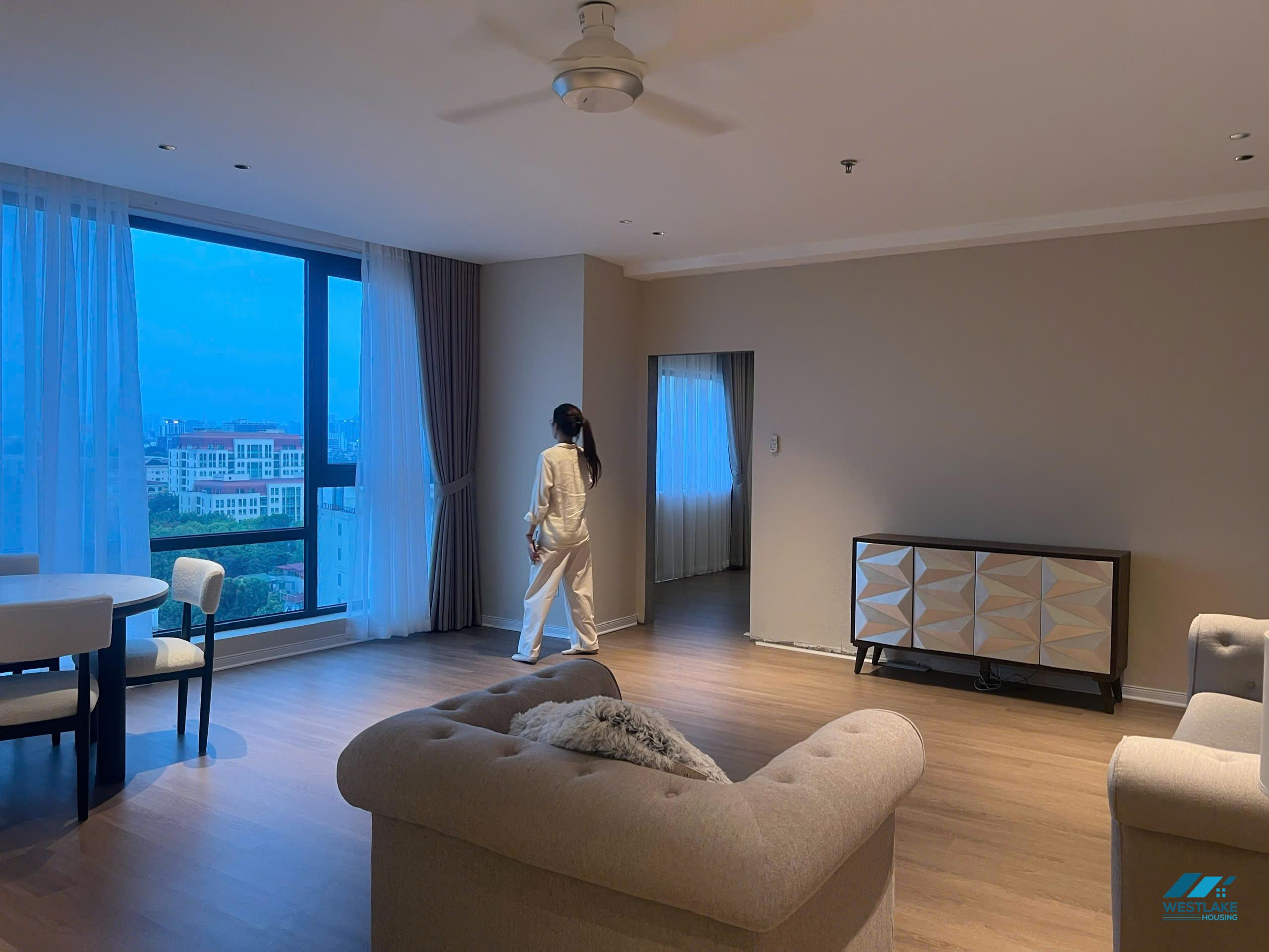 High-end 3 bedroom apartment for rent in Skyline, Truc Bach area, Ha Noi High-end 3 bedroom apartment for rent in Skyline, Truc Bach area, Ha Noi