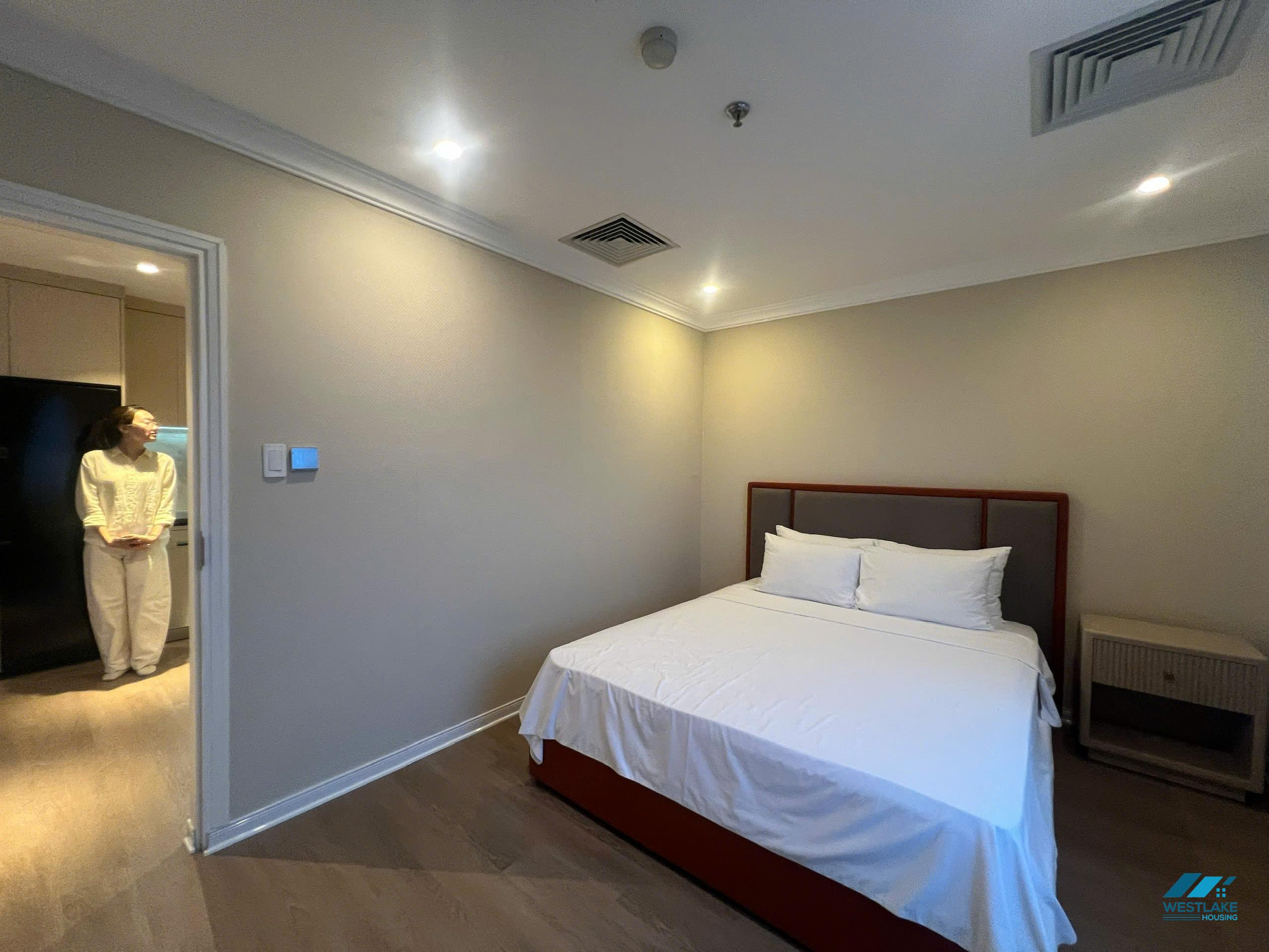 High-end 3 bedroom apartment for rent in Skyline, Truc Bach area, Ha Noi High-end 3 bedroom apartment for rent in Skyline, Truc Bach area, Ha Noi