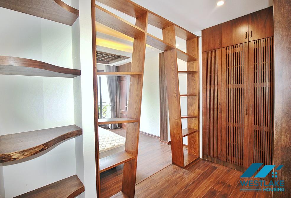 Lake view 4 bedrooms duplex apartment for rent in To Ngoc Van st, Tay Ho, Ha Noi Lake view 4 bedrooms duplex apartment for rent in To Ngoc Van st, Tay Ho, Ha Noi